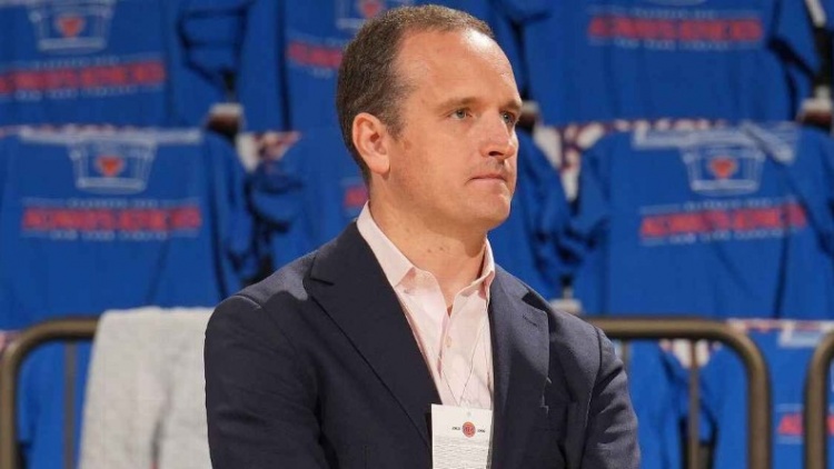 名记:前ESPN资深记者Tim Bontemps 已受聘加入老鹰队管理层